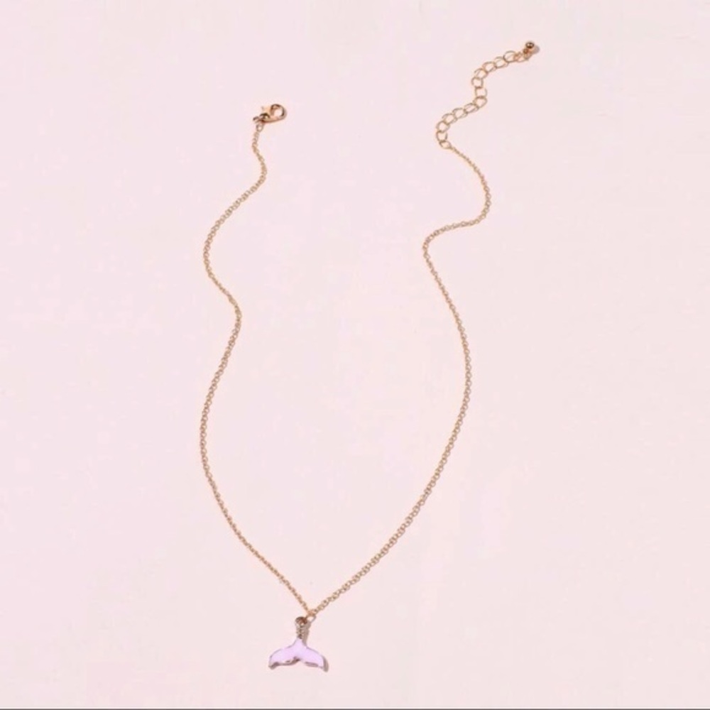 3/$30 🐋 Fish Tale Pendant Necklace
